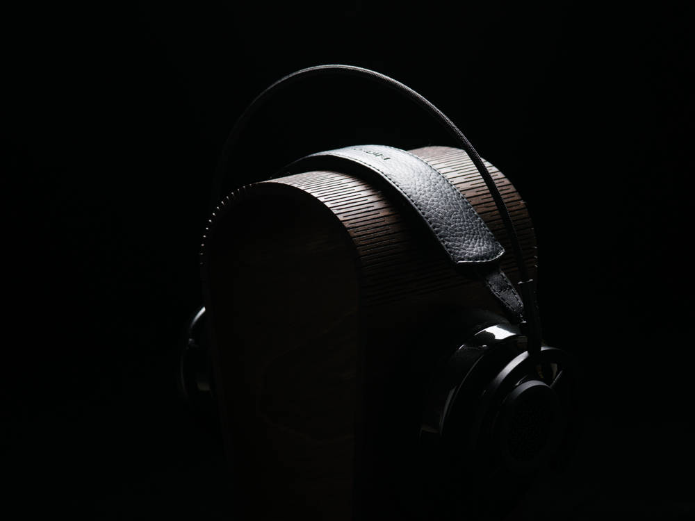 Słuchawki AudioQuest NightHawk Carbon – perfekcyjna jakość dźwięku, unikatowy styl